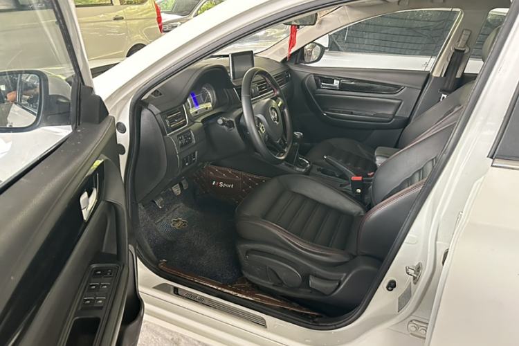 Used FORTHING Joyear S50 2017 1.5L Manual Luxury Model
