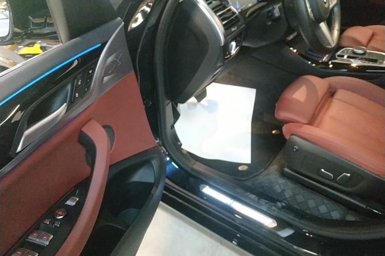 Used BMW iX3 2024 Leading Model