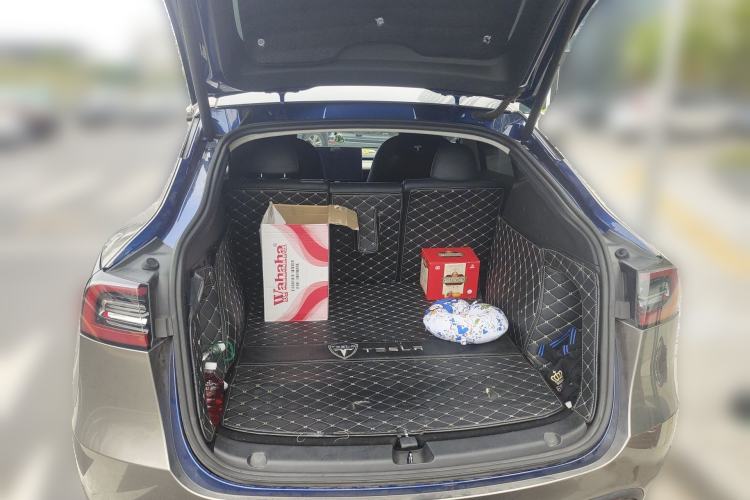 Used Tesla Model Y 2021 Revised Version 2 Long-Range All-Wheel-Drive Edition Trunk