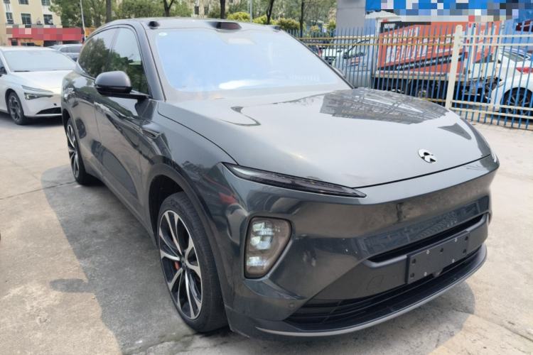 Used Nio ES8 2023 100kWh Signature Edition Front Right 45 Deg