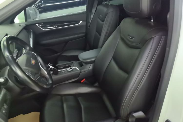 Used Cadillac XT5 2021 28T Luxury Model
