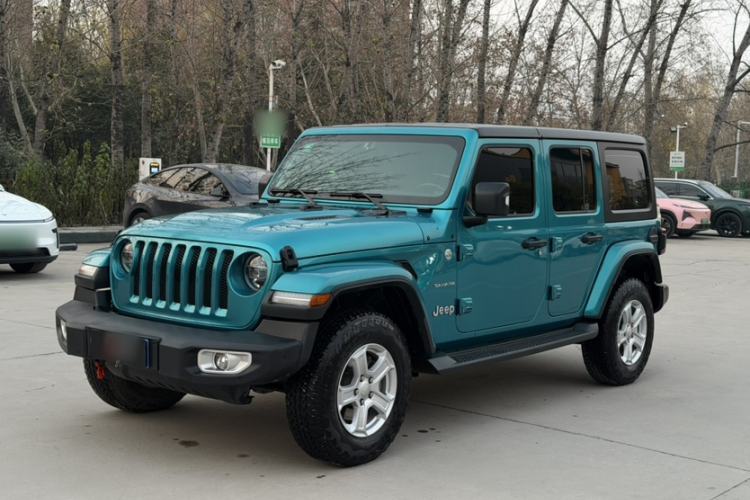 Used Jeep Wrangler 2019 2.0T Sahara Four-Door Version China VI Emission Standard