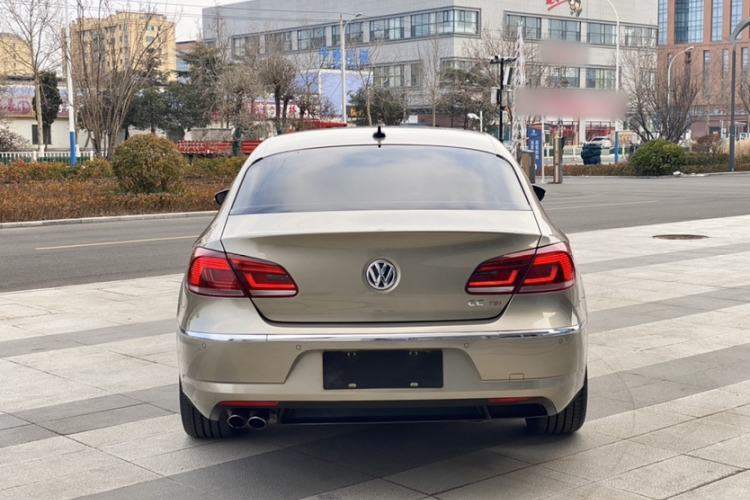 Used Volkswagen FAW-Volkswagen CC 2015 2.0 TSI Luxury Model
