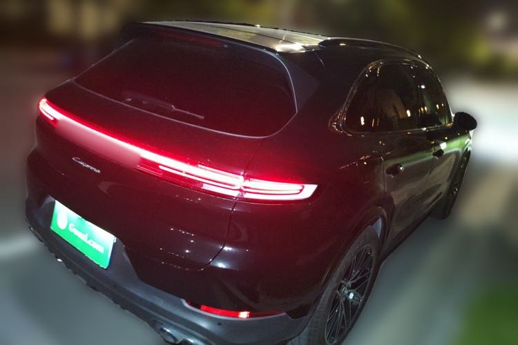 Used Porsche Cayenne 2024 Cayenne 3.0T Rear Right 45 Deg