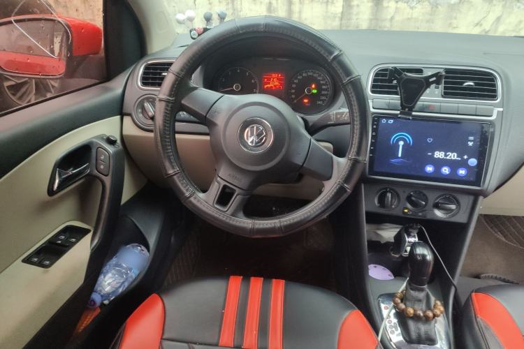 Used Volkswagen Polo 2013 1.6L Automatic Comfort Edition Steering Wheel