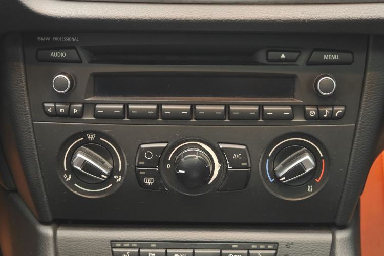 Used BMW X1 2015 sDrive18i Fashion Upgrade Edition