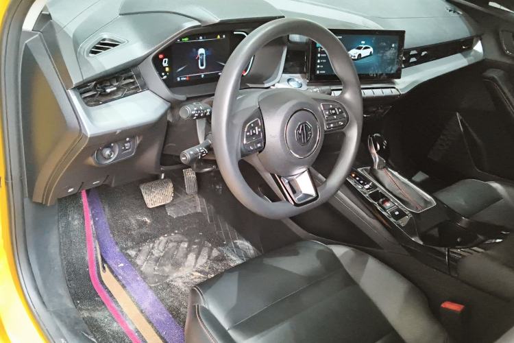 Used MG 5 2021 Revised Version 180 DVVT CVT Youth Luxury Edition
