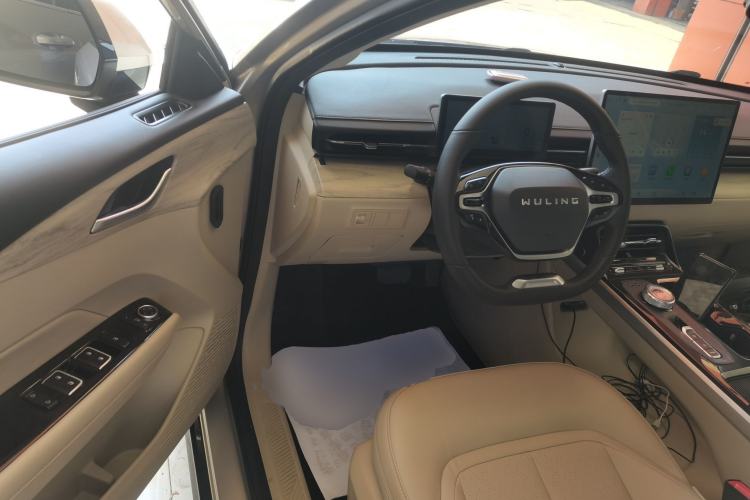 Used Wuling Xingguang 2024 Co-Creation Edition 510 Advanced Model