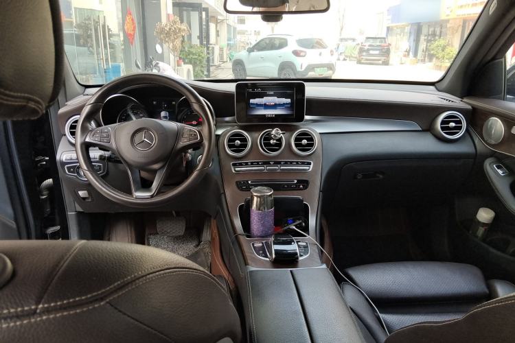 Used Mercedes-Benz GLC 2019 Refreshed GLC 300 L 4MATIC Dynamic Edition
