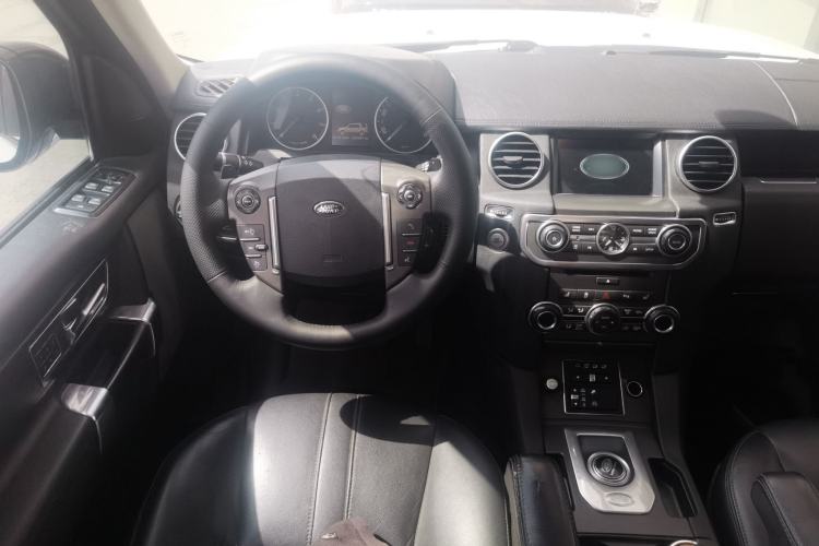 Used Land Rover Discovery 2014 3.0 SC V6 HSE Luxury Steering Wheel