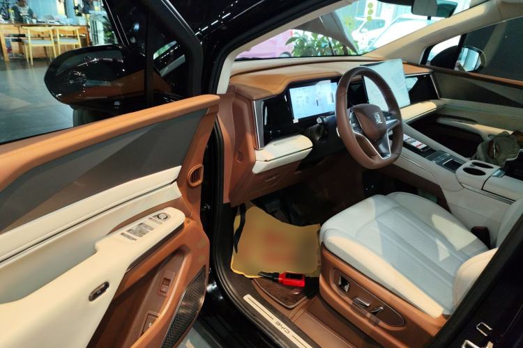 Used BYD Xia 2025 DM-i 1.5T 180km Beyond Edition