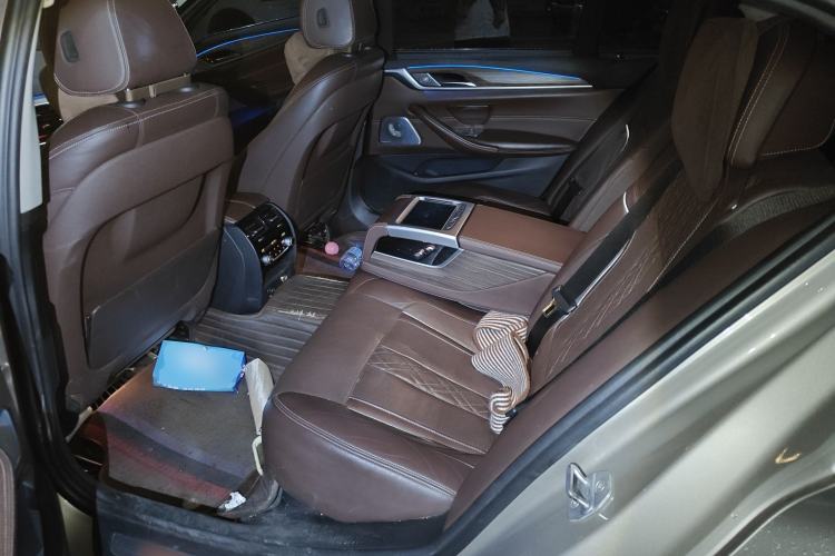 Used BMW 5 Series 2018 Facelifted 530Li Luxury Edition Premium Package
