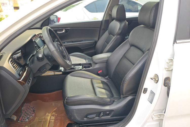 Used Kia K4 2014 1.8L Automatic DLX Left Front Seat