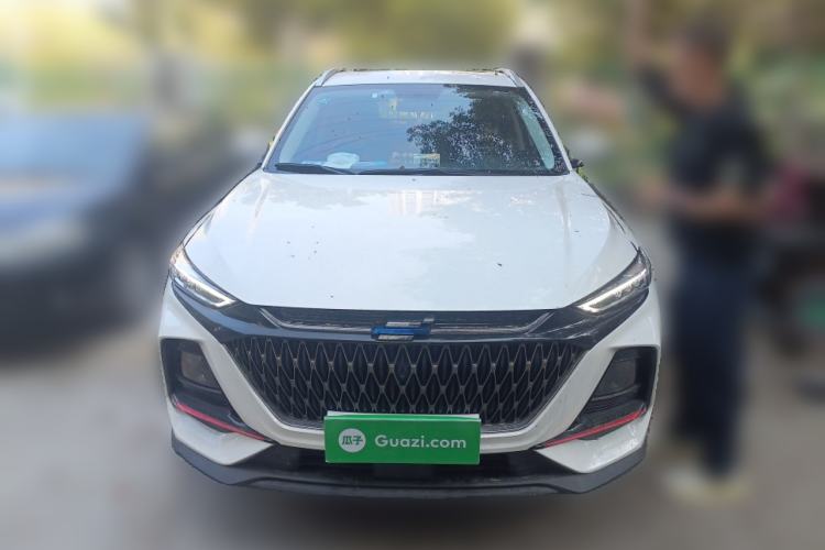 Used CHANGAN OSHAN X7 PLUS 2022 1.5T Blue Whale Edition Automatic Prestige 7-Seater Front