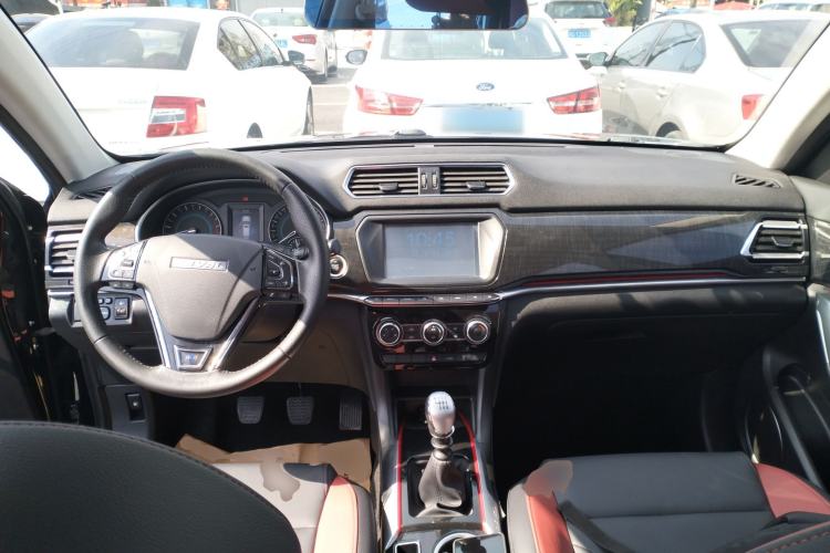 Used Haval H2 2017 Blue Label 1.5T Manual Two-Wheel Drive Luxury Model