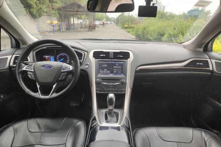 Used Ford Mondeo 2013 2.0L GTDi 200 Luxury Model
