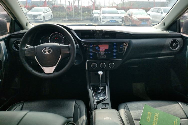 Used Toyota Corolla 2018 1.2T S-CVT GL Smart Enjoyment Version Center Console