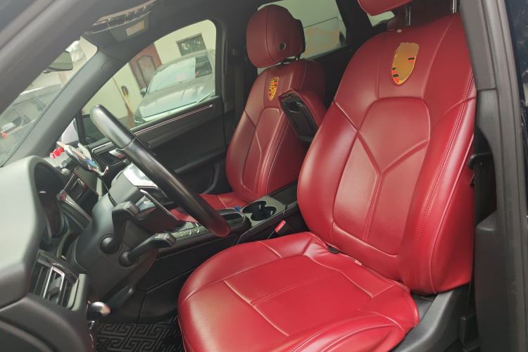 Used Porsche Macan 2018 Macan 2.0T Left Front Seat