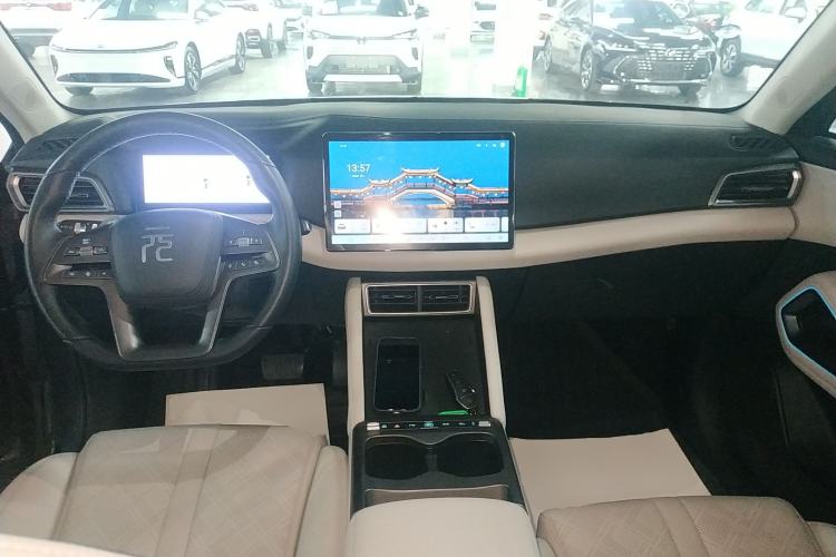 Used BYD Yuan UP 2025 Intelligent Driving Version 401 km Beyond-Range Edition
