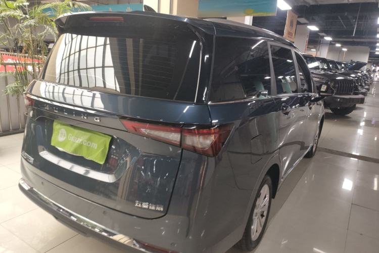 Used Wuling Jiachen 2022 1.5L Manual Comfort Edition
