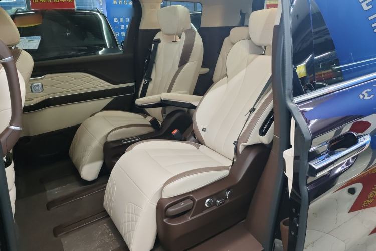 Used Bestune M9 2023 2.0T Ultimate Edition
