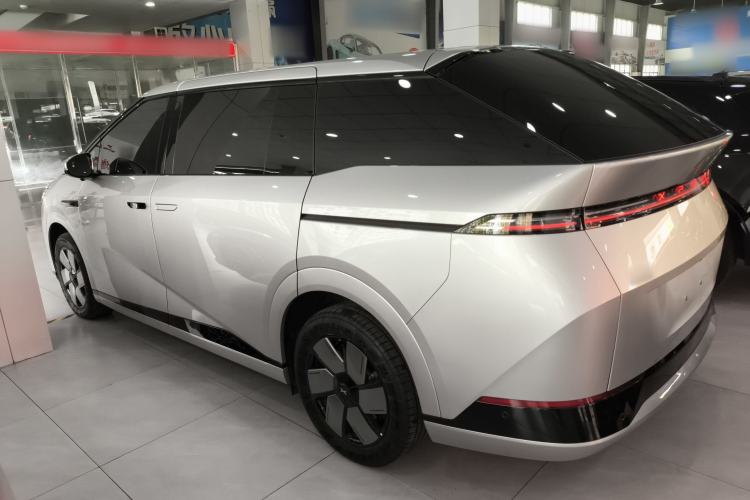 Used XPeng X9 2024 610 Long-Range Pro