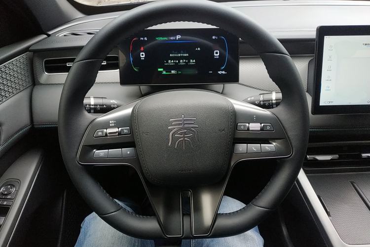 Used BYD Qin PLUS 2025 DM-i Smart Drive 55KM Leading Model
