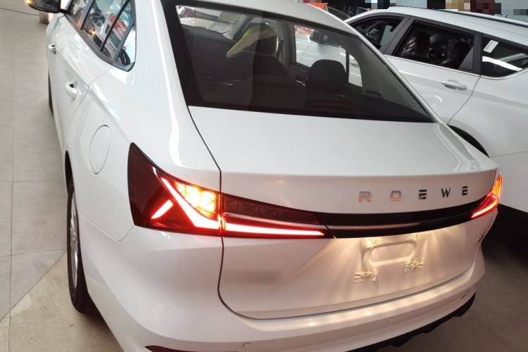 Used Roewe i5 2026 Model 1.5L Manual Comfort Version