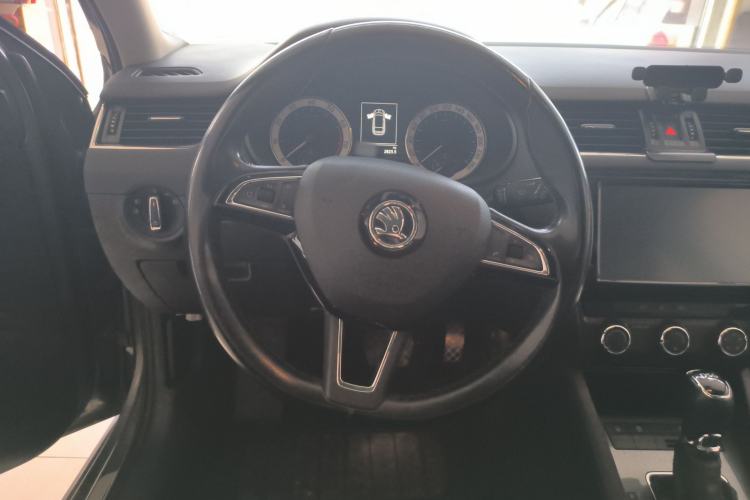 Used Skoda Octavia 2018 Station Wagon TSI230 DSG Luxury Edition