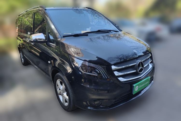 Used Mercedes-Benz Vito 2016 2.0T Business Edition Front Right 45 Deg