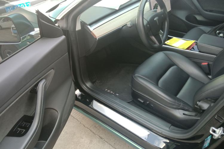 Used Tesla Model 3 2019 Long-Range Rear-Wheel-Drive Version
