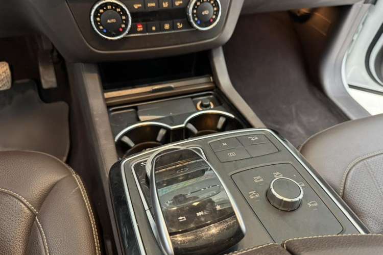 Used Mercedes-Benz GLE 2017 GLE 320 4MATIC Luxury Model
