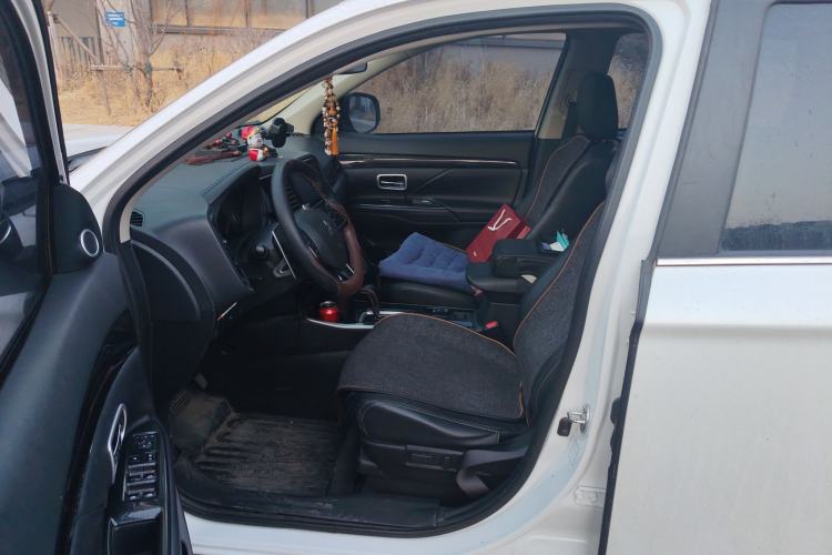 Used Mitsubishi Outlander 2018 2.4L 4x4 Elite Edition 5 Seats