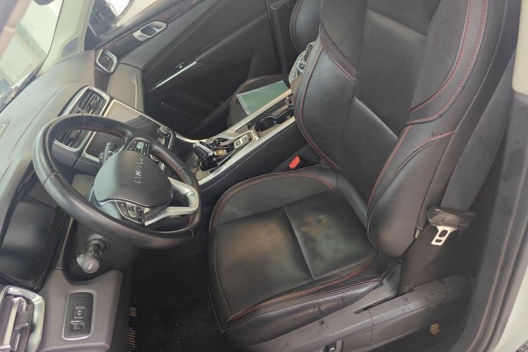 Used Lynk & Co 01 2017 2.0T Four-Wheel Drive Pro Edition Left Front Seat