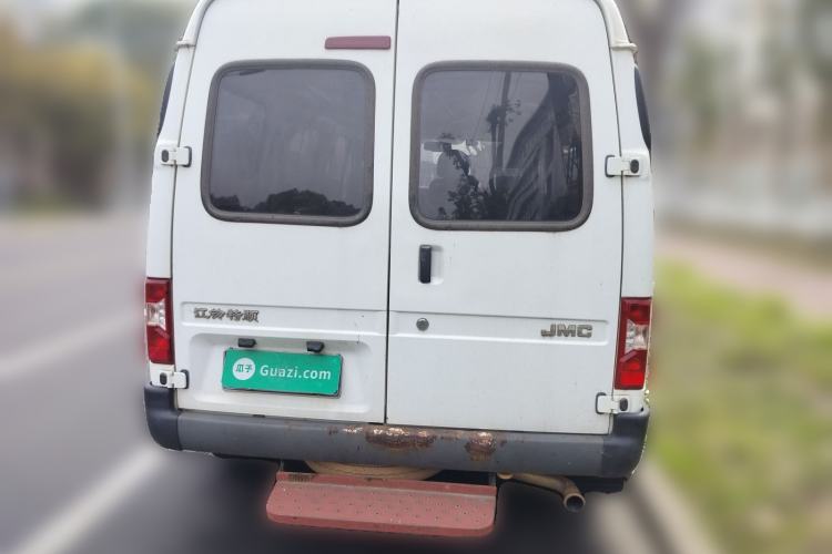 Used JMC Transit 2019 2.8T Commercial Version Short Wheelbase Mid-Roof 6-Seater China VI JX493