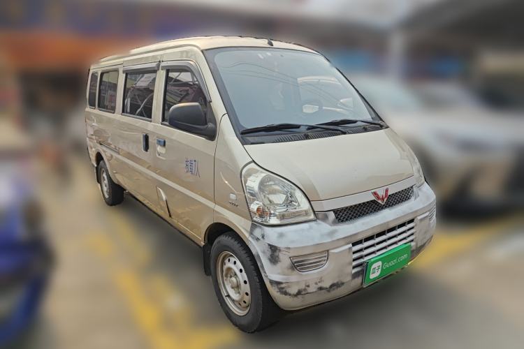 Used Wuling Rongguang 2019 1.5L Extended Basic Version Front Right 45 Deg