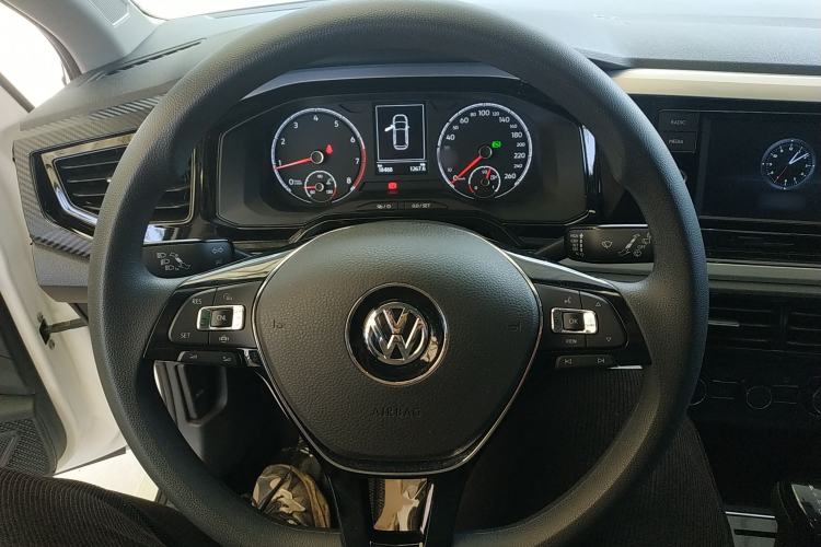 Used Volkswagen Polo 2019 Plus 1.5L Automatic Colorful Technology Edition Steering Wheel