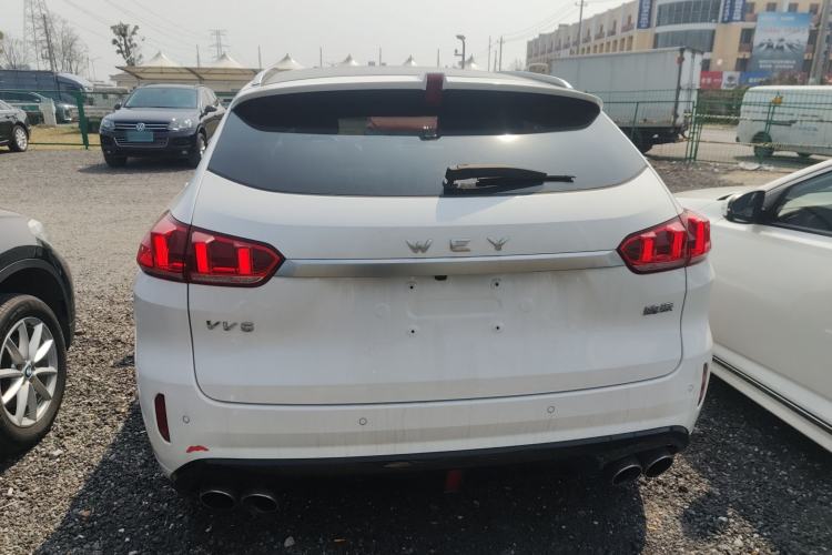 Used Wey VV5 2019 1.5T Two-Wheel Drive Color Pioneer
