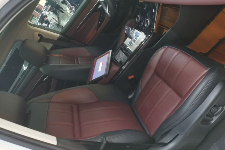 Used Land Rover Range Rover Evoque 2023 Aurora L 249 PS Luxury Edition
