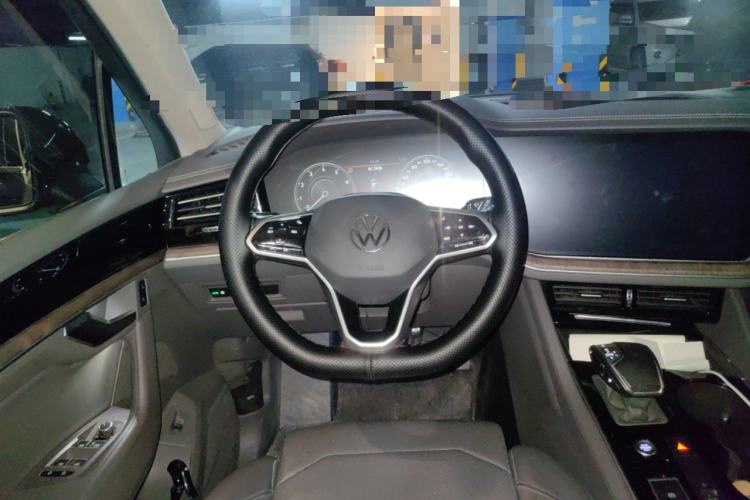 Used Volkswagen Touareg 2021 2.0 TSI RuiShang Edition Steering Wheel