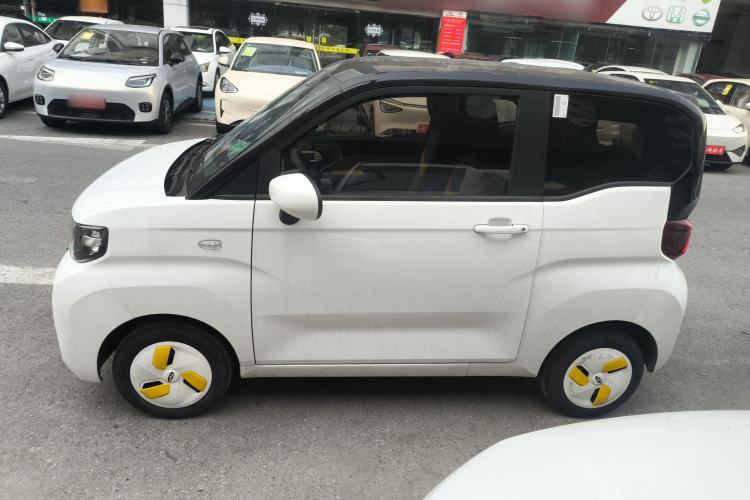 Used Chery QQ Ice Cream 2022 170km Sundae Phosphate Lithium-Ion