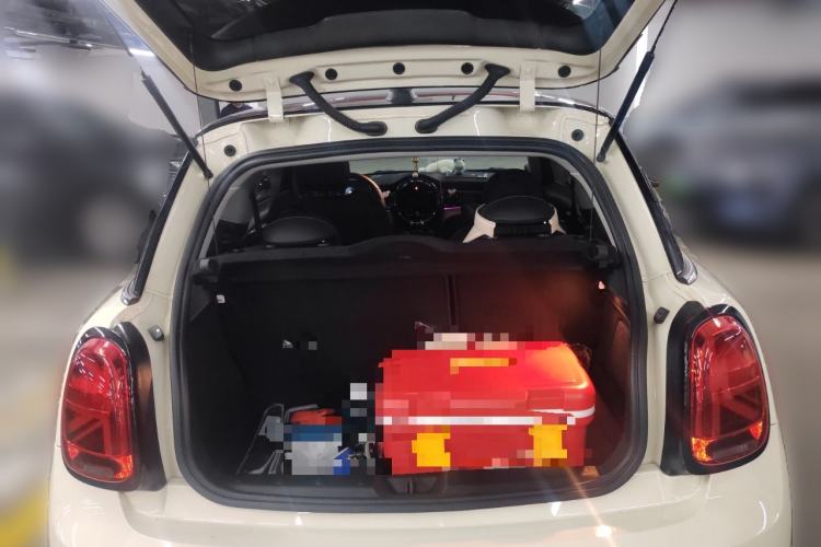 Used MINI 2023 1.5T COOPER Artist Trunk