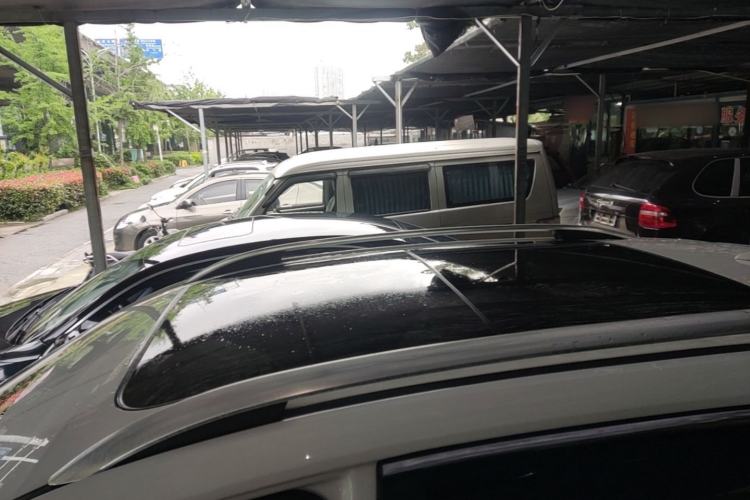 Used Roewe RX5 2018 30T Two-Wheel Drive Automatic Internet Smart Edition
