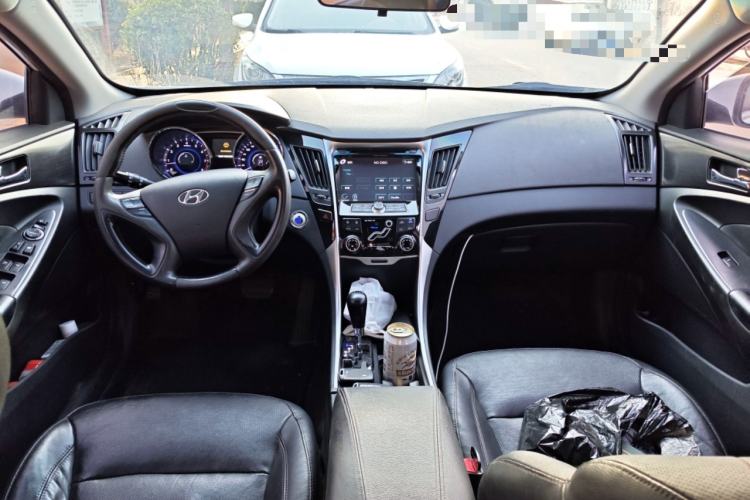 Used Hyundai Sonata 2011 2.0L Automatic Luxury Edition
