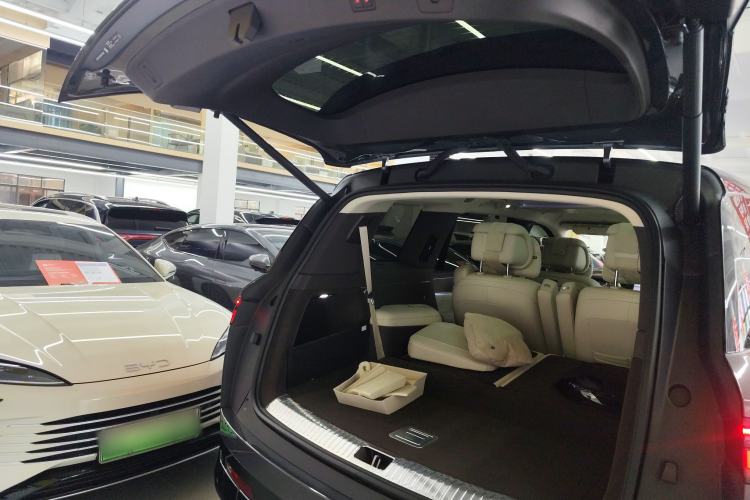 Used Denza N9 2025 Prestige Version
