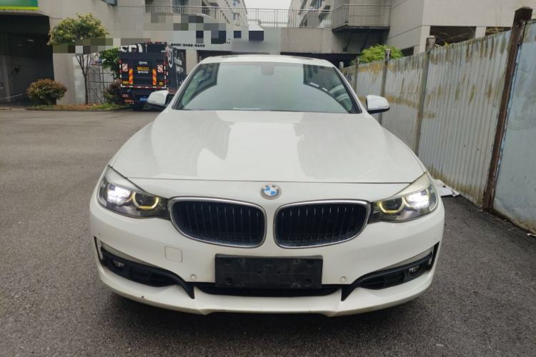 Used BMW 3 Series GT 2018 320i Sport Edition Front