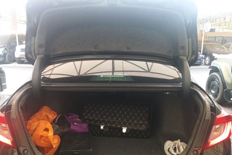 Used Honda Accord 2018 260TURBO Elite Edition China VI Trunk