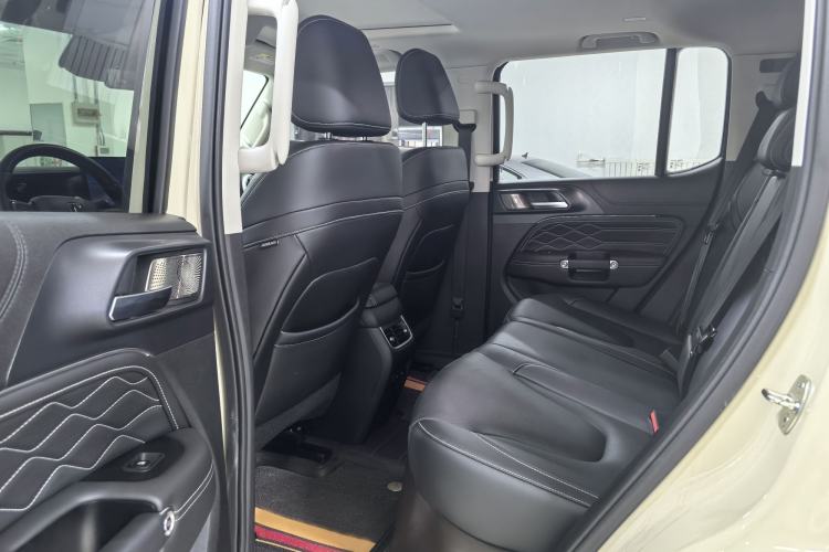 Used Tank 300 New Energy 2025 Hi4-T
