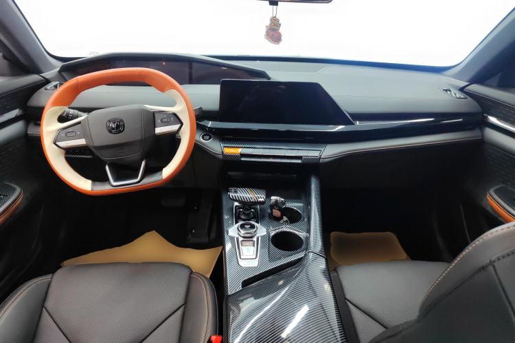 Used Changan UNI-V iDD 2023 ZhiDian iDD 1.5T 113km Smart & Fun Version