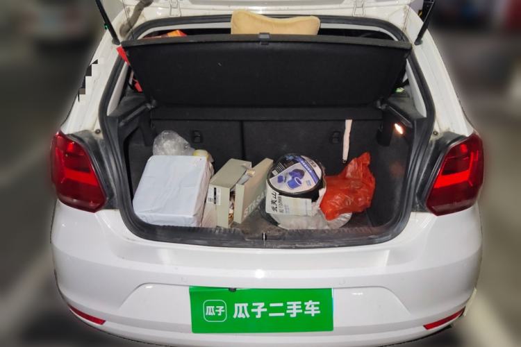 Used Volkswagen Polo 2016 1.6L Automatic Comfort Model
